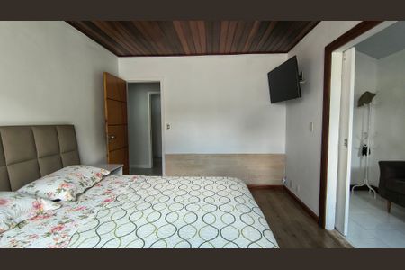 Casa de condomínio para alugar com 400m², 4 quartos e 2 vagas Casa de condomínio para alugar com 400m², 4 quartos e 2 vagasSuíte 2