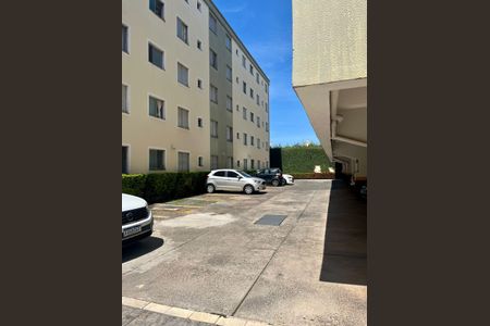 Apartamento à venda com 47m², 2 quartos e 1 vaga Apartamento à venda com 47m², 2 quartos e 1 vagaEstacionamento