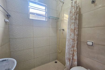 Casa para alugar com 38m², 1 quarto e sem vaga