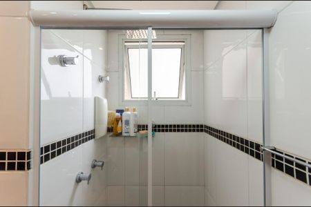 Apartamento para alugar com 64m², 3 quartos e 1 vaga Apartamento para alugar com 64m², 3 quartos e 1 vagaSuíte - Banheiro