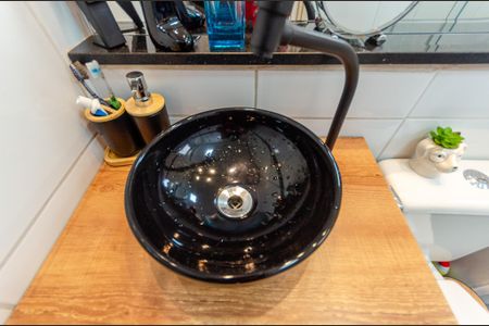 Apartamento para alugar com 64m², 3 quartos e 1 vaga Apartamento para alugar com 64m², 3 quartos e 1 vagaSuíte - Banheiro