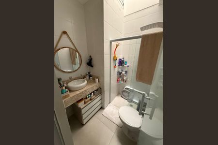 Banheiro de casa de condomínio à venda com 2 quartos, 96m² em Nova Petrópolis, São Bernardo do Campo