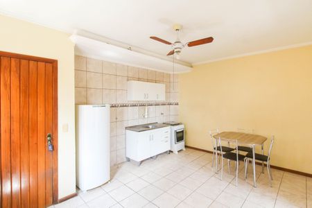 Sala/Cozinha de apartamento para alugar com 1 quarto, 56m² em São José, Canoas