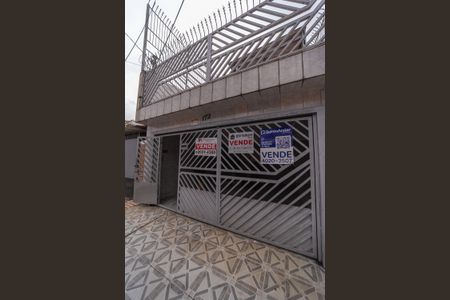 Casa à venda com 167m², 3 quartos e 1 vagaFachada