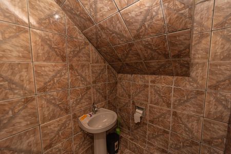 Casa à venda com 167m², 3 quartos e 1 vagaBanheiro 2