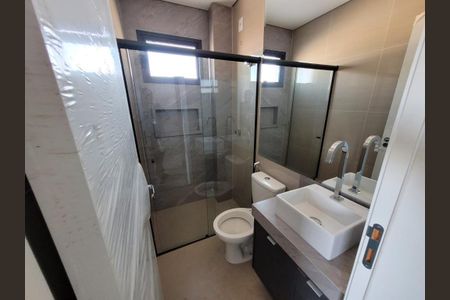 Banheiro de apartamento para alugar com 3 quartos, 230m² em Umuarama, Uberlândia