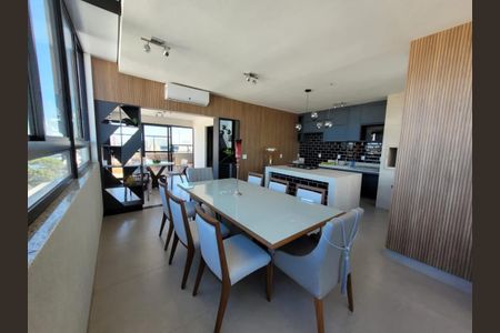 Cozinha de apartamento para alugar com 3 quartos, 230m² em Umuarama, Uberlândia