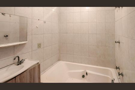 Casa para alugar com 103m², 3 quartos e sem vagaBanheiro da Suíte