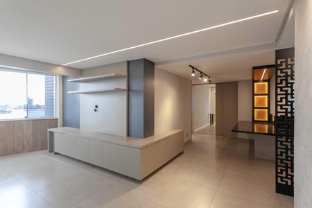 Apartamento à venda com 101m², 3 quartos e 2 vagas Apartamento à venda com 101m², 3 quartos e 2 vagasSala