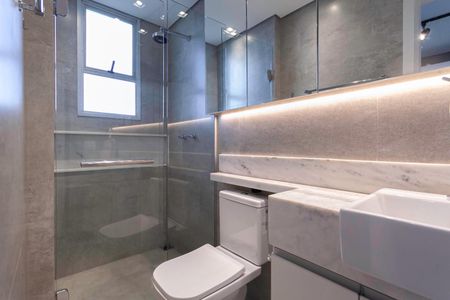 Apartamento à venda com 101m², 3 quartos e 2 vagas Apartamento à venda com 101m², 3 quartos e 2 vagasBanheiro social e da semi suíte