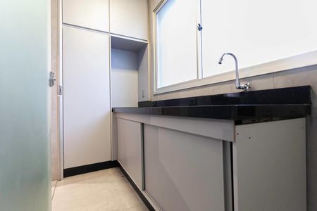 Apartamento à venda com 101m², 3 quartos e 2 vagas Apartamento à venda com 101m², 3 quartos e 2 vagasÁrea de serviço