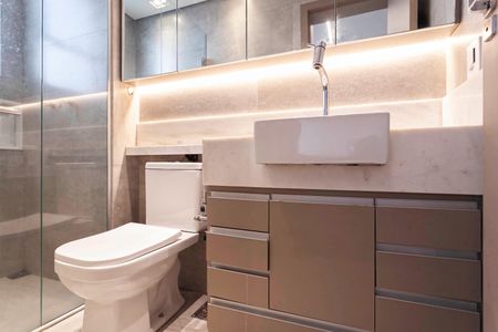 Apartamento à venda com 101m², 3 quartos e 2 vagas Apartamento à venda com 101m², 3 quartos e 2 vagasBanheiro da suíte