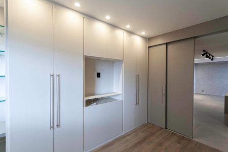 Quarto de apartamento à venda com 3 quartos, 101m² em Belvedere, Belo Horizonte