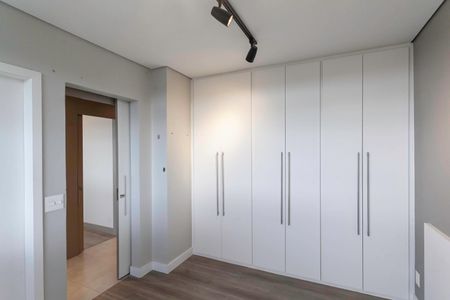 Apartamento à venda com 101m², 3 quartos e 2 vagas Apartamento à venda com 101m², 3 quartos e 2 vagasSemi suíte