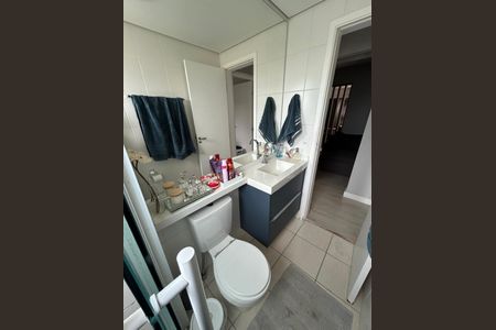 Banheiro de apartamento à venda com 2 quartos, 49m² em Residencial Paraiso, Várzea Paulista