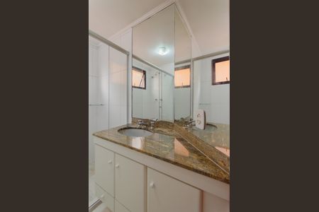 Apartamento à venda com 125m², 3 quartos e 2 vagasBanheiro Social