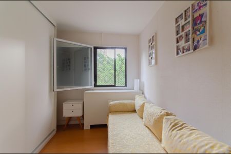 Apartamento à venda com 125m², 3 quartos e 2 vagasQuarto 2