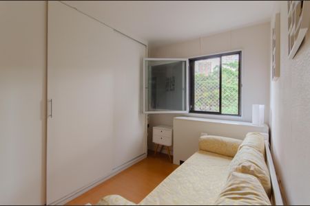 Apartamento à venda com 125m², 3 quartos e 2 vagasQuarto 2