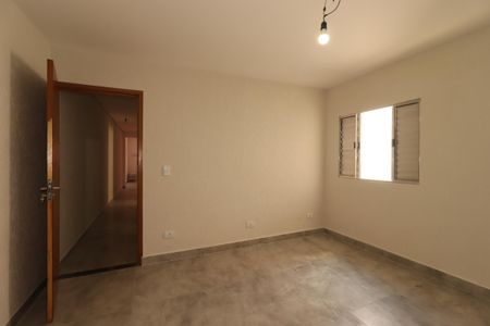 Casa à venda com 100m², 2 quartos e 2 vagasSuíte 2