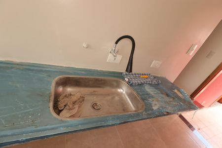 Casa à venda com 100m², 2 quartos e 2 vagasCozinha - Pia