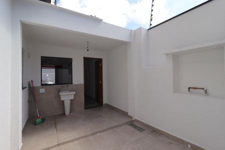 Casa à venda com 100m², 2 quartos e 2 vagasÁrea de Serviço