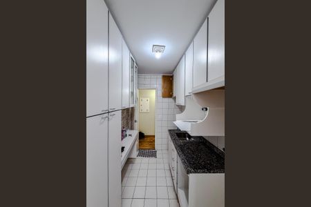 Apartamento para alugar com 62m², 2 quartos e 2 vagas Apartamento para alugar com 62m², 2 quartos e 2 vagasCozinha