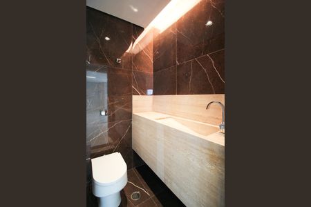 Apartamento para alugar com 246m², 4 quartos e 4 vagas