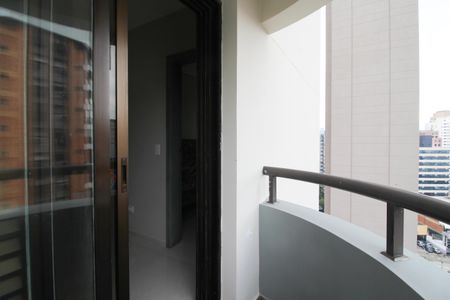 Apartamento para alugar com 246m², 4 quartos e 4 vagas