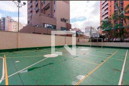 Apartamento para alugar com 246m², 4 quartos e 4 vagas