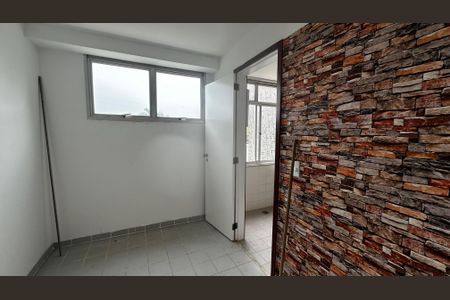 Apartamento à venda com 113m², 3 quartos e 2 vagas Apartamento à venda com 113m², 3 quartos e 2 vagasQuarto de Serviço