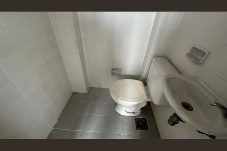 Apartamento à venda com 113m², 3 quartos e 2 vagas Apartamento à venda com 113m², 3 quartos e 2 vagasBanheiro de serviço