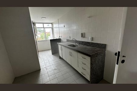 Apartamento à venda com 113m², 3 quartos e 2 vagas Apartamento à venda com 113m², 3 quartos e 2 vagasCozinha