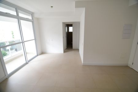 Sala de apartamento à venda com 2 quartos, 60m² em Cambuí, Campinas