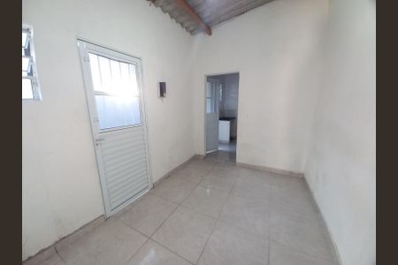 Sala de casa para alugar com 2 quartos, 80m² em Japuí, São Vicente