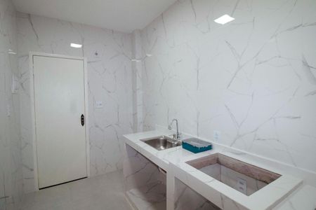 Apartamento à venda com 70m², 2 quartos e sem vaga Apartamento à venda com 70m², 2 quartos e sem vagaCozinha