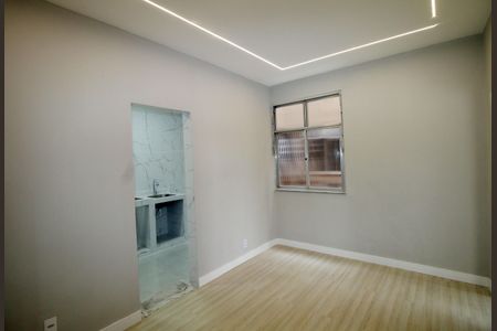 Apartamento à venda com 70m², 2 quartos e sem vagaSala