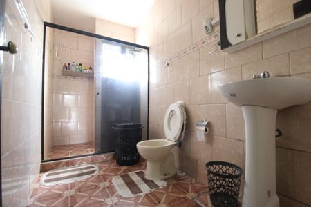 Casa à venda com 100m², 2 quartos e 1 vagaBanheiro social