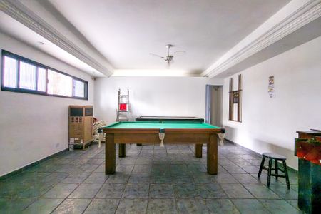 Apartamento para alugar com 38m², 1 quarto e 1 vaga Apartamento para alugar com 38m², 1 quarto e 1 vagaSala de Jogos