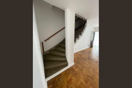 Sala de casa à venda com 4 quartos, 124m² em Perdizes, São Paulo