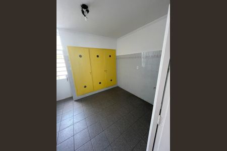 Casa à venda com 124m², 4 quartos e 1 vagaÁrea externa