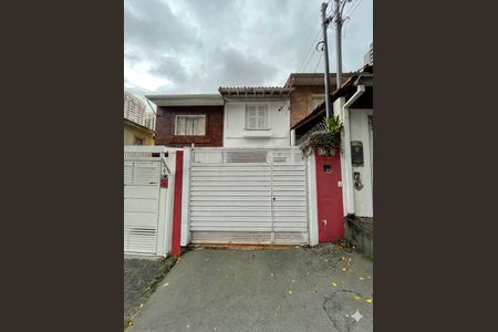 Casa à venda com 124m², 4 quartos e 1 vagaFachada