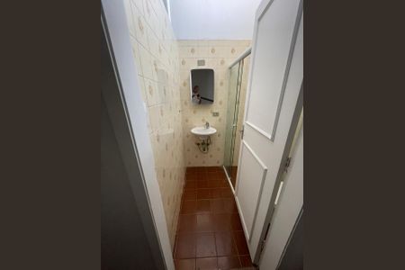 Casa à venda com 124m², 4 quartos e 1 vagaBanheiro