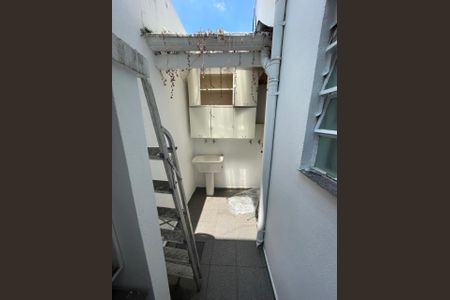 Casa à venda com 124m², 4 quartos e 1 vagaÁrea de serviço