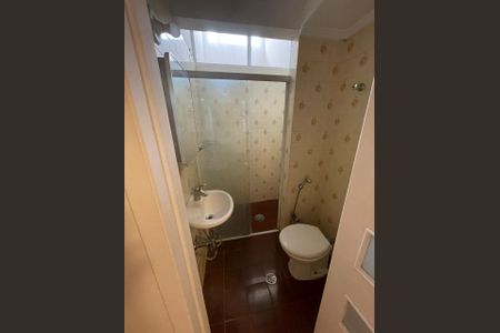 Casa à venda com 124m², 4 quartos e 1 vagaBanheiro