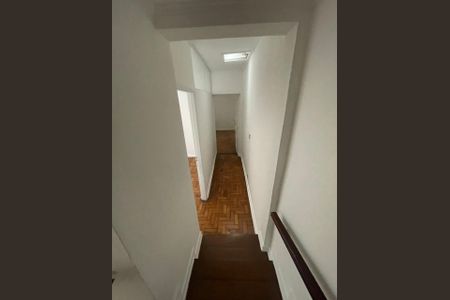 Casa à venda com 124m², 4 quartos e 1 vagaCorredor
