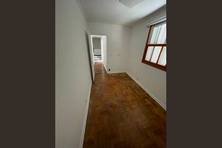 Casa à venda com 124m², 4 quartos e 1 vagaQuarto