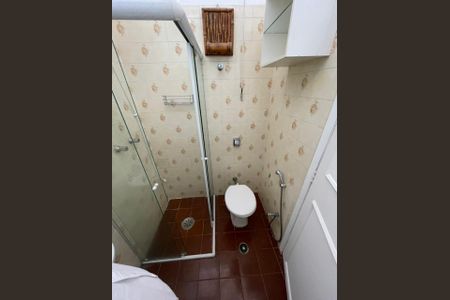 Casa à venda com 124m², 4 quartos e 1 vagaBanheiro