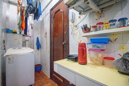 Apartamento à venda com 70m², 3 quartos e 1 vagaÁrea de Serviço