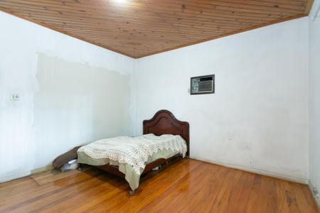 Casa à venda com 270m², 3 quartos e 3 vagas Casa à venda com 270m², 3 quartos e 3 vagasQuarto 1