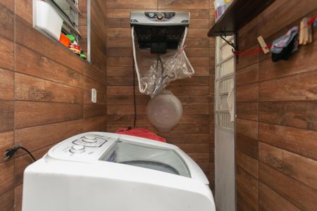 Casa à venda com 270m², 3 quartos e 3 vagas Casa à venda com 270m², 3 quartos e 3 vagasÁrea de Serviço 2